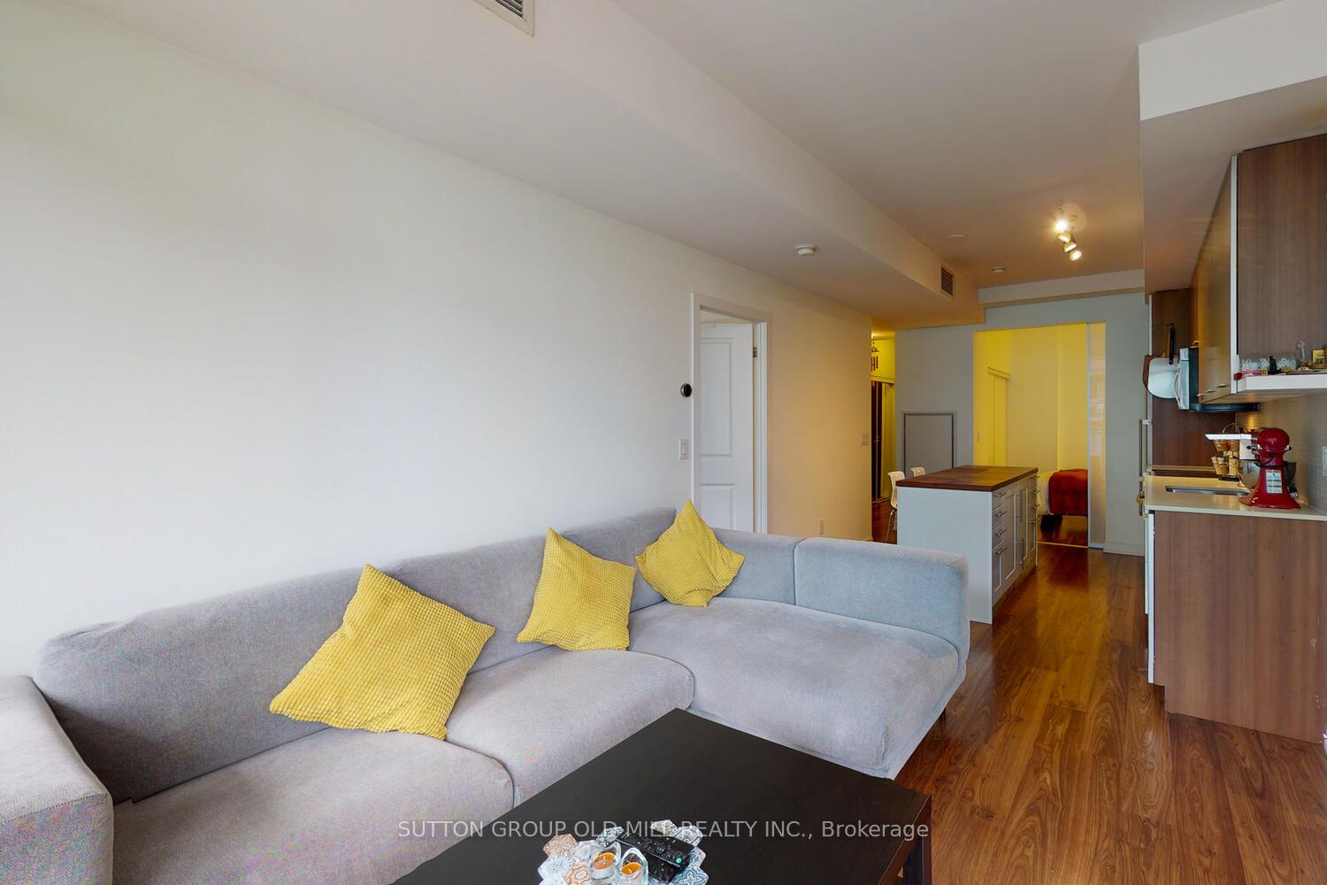2 Bedrooms Condo at 105 George, Toronto For sale