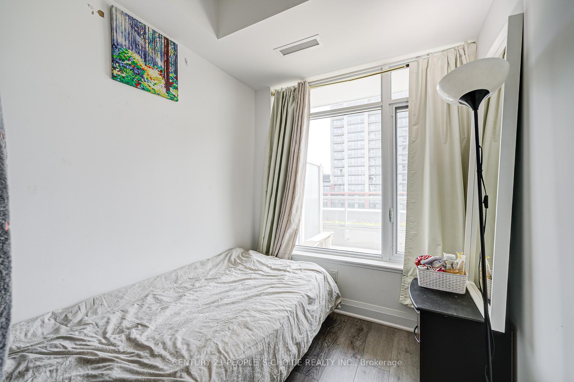 2 Bedrooms Condo at 3220 Sheppard, Toronto For sale
