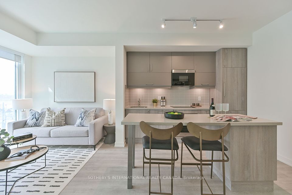 8119 Birchmount