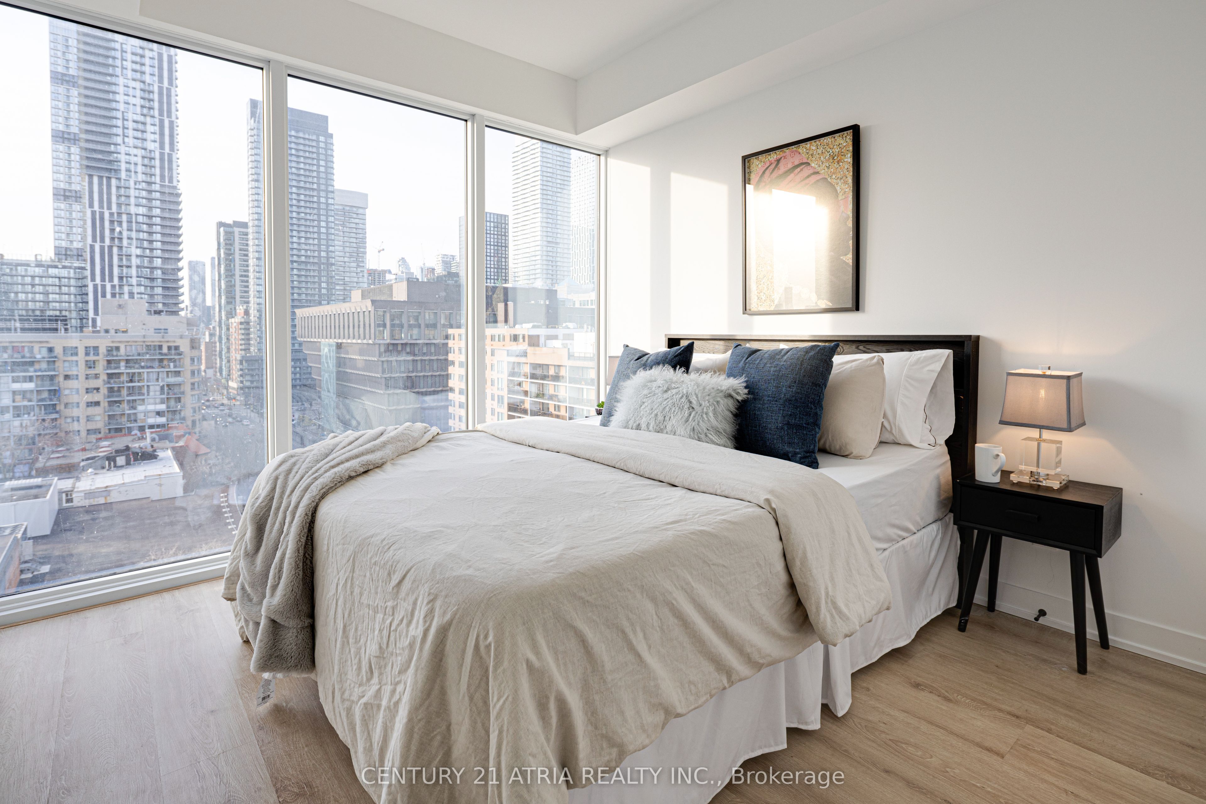 319 Jarvis Street, #916