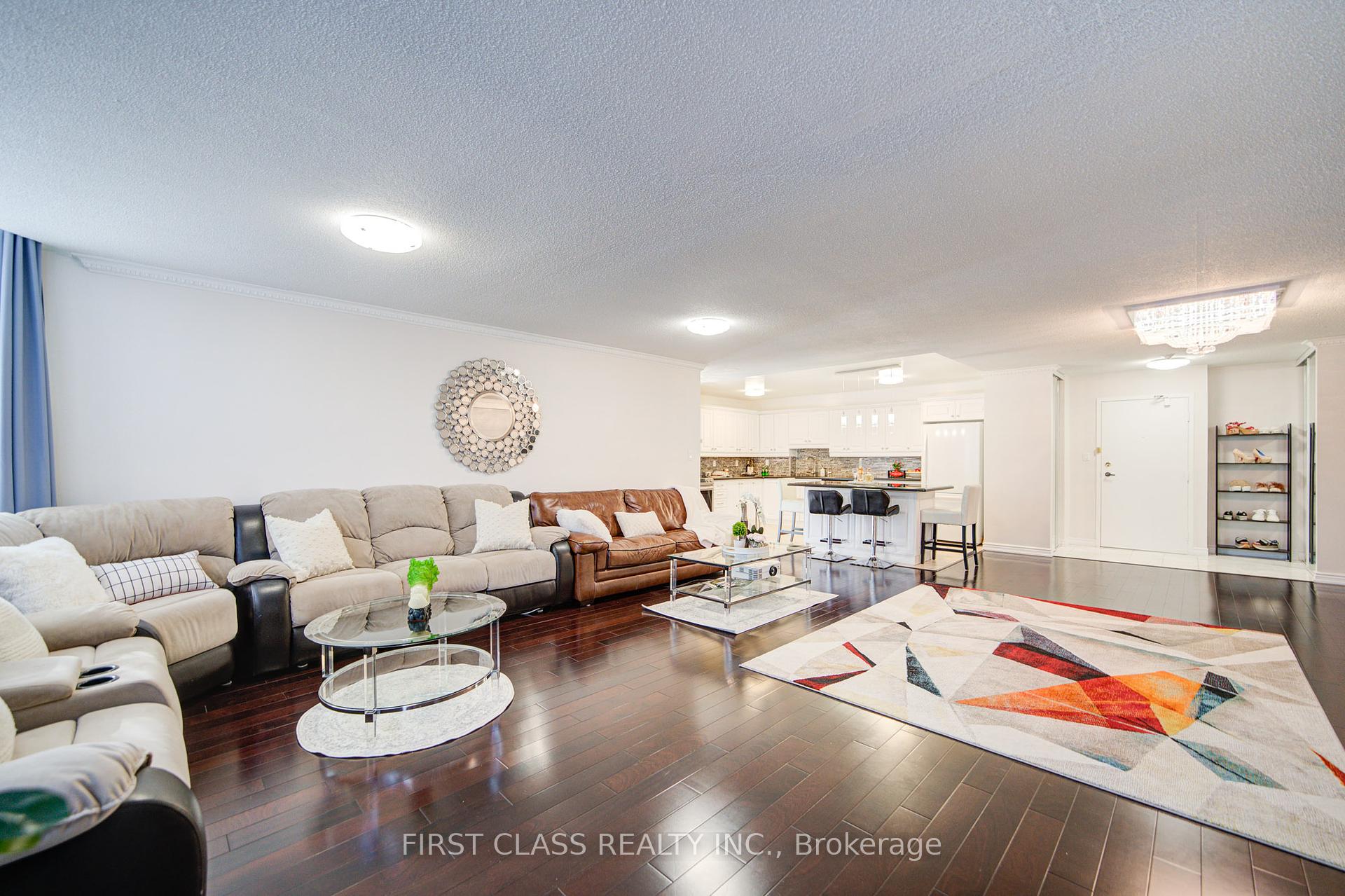 3 Bedrooms Condo at 25 Bamburgh, Toronto For sale