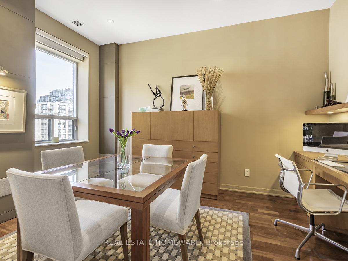 2 Bedrooms Condo at 48 St Clair, Toronto For sale