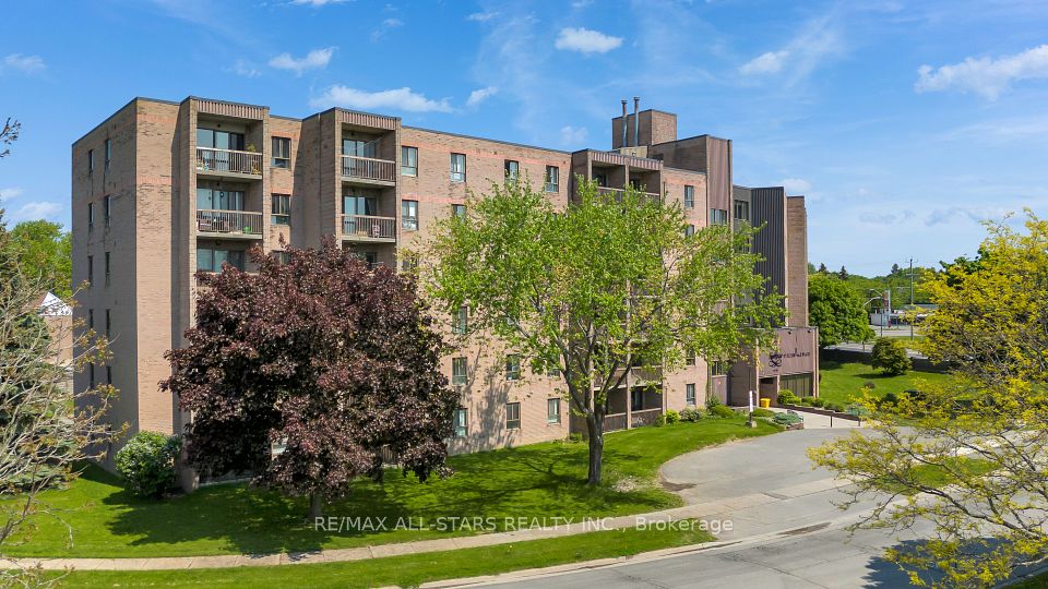 17 Eldon Hall Place