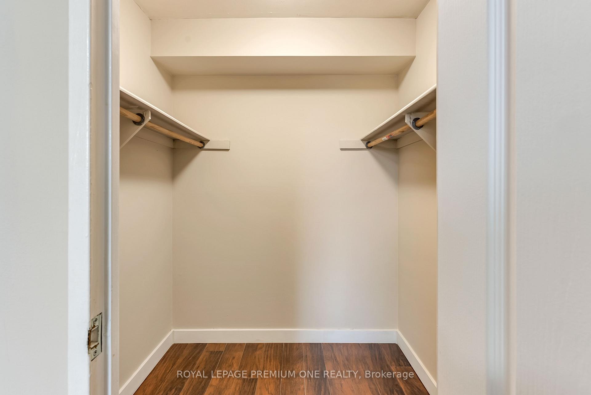 3 Bedrooms Condo at 238 Albion,  Toronto For sale