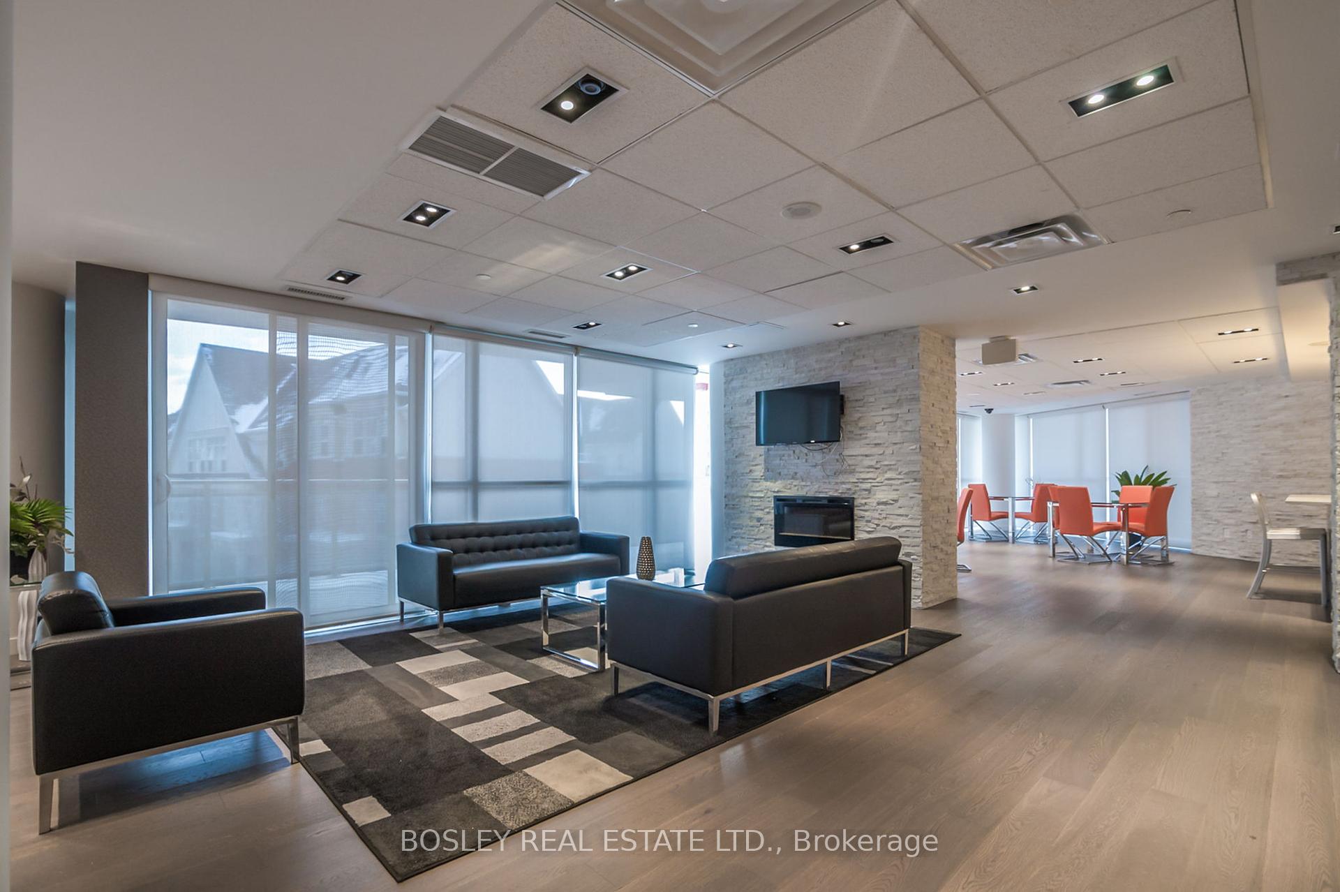 2 Bedrooms Condo at 5101 Dundas, Toronto For sale