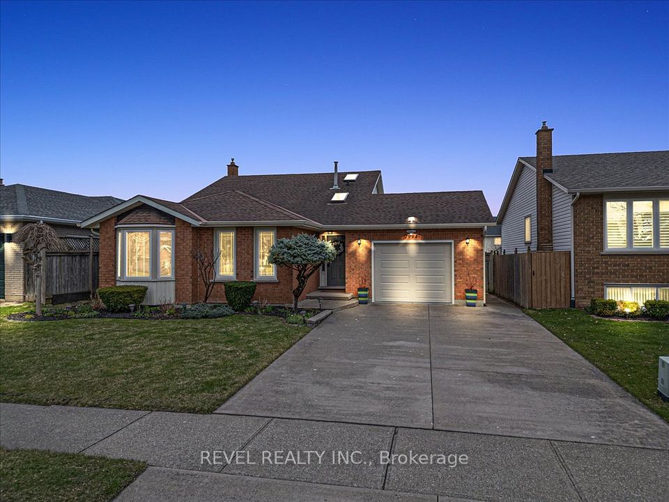 7994 Oakridge