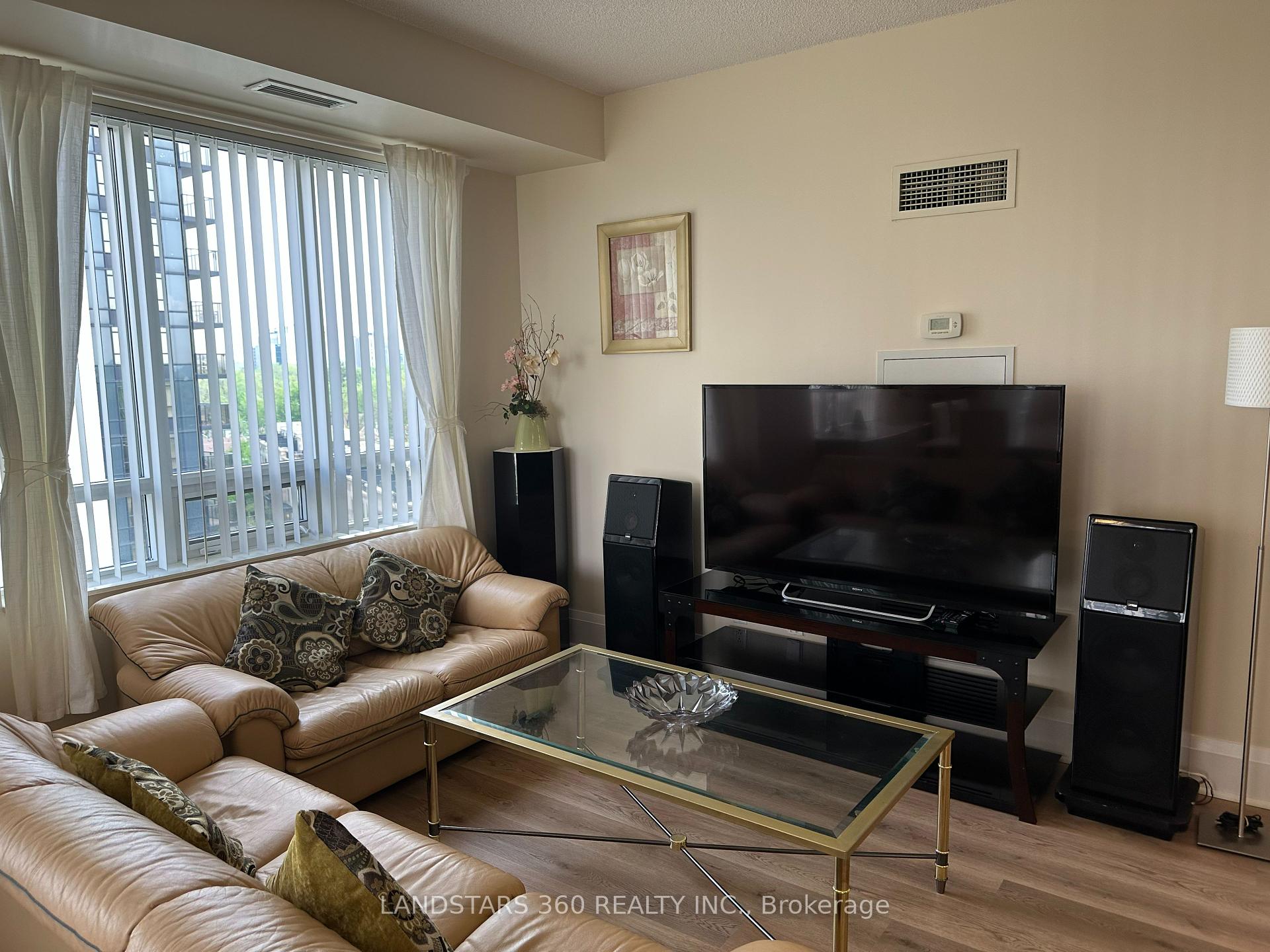3 Bedrooms Condo at 100 Harrison Garden, Toronto For sale