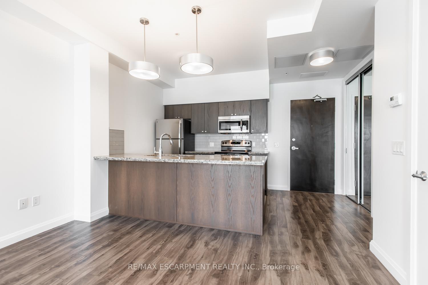 1 Bedroom Condo at 112 King,  Hamilton For sale