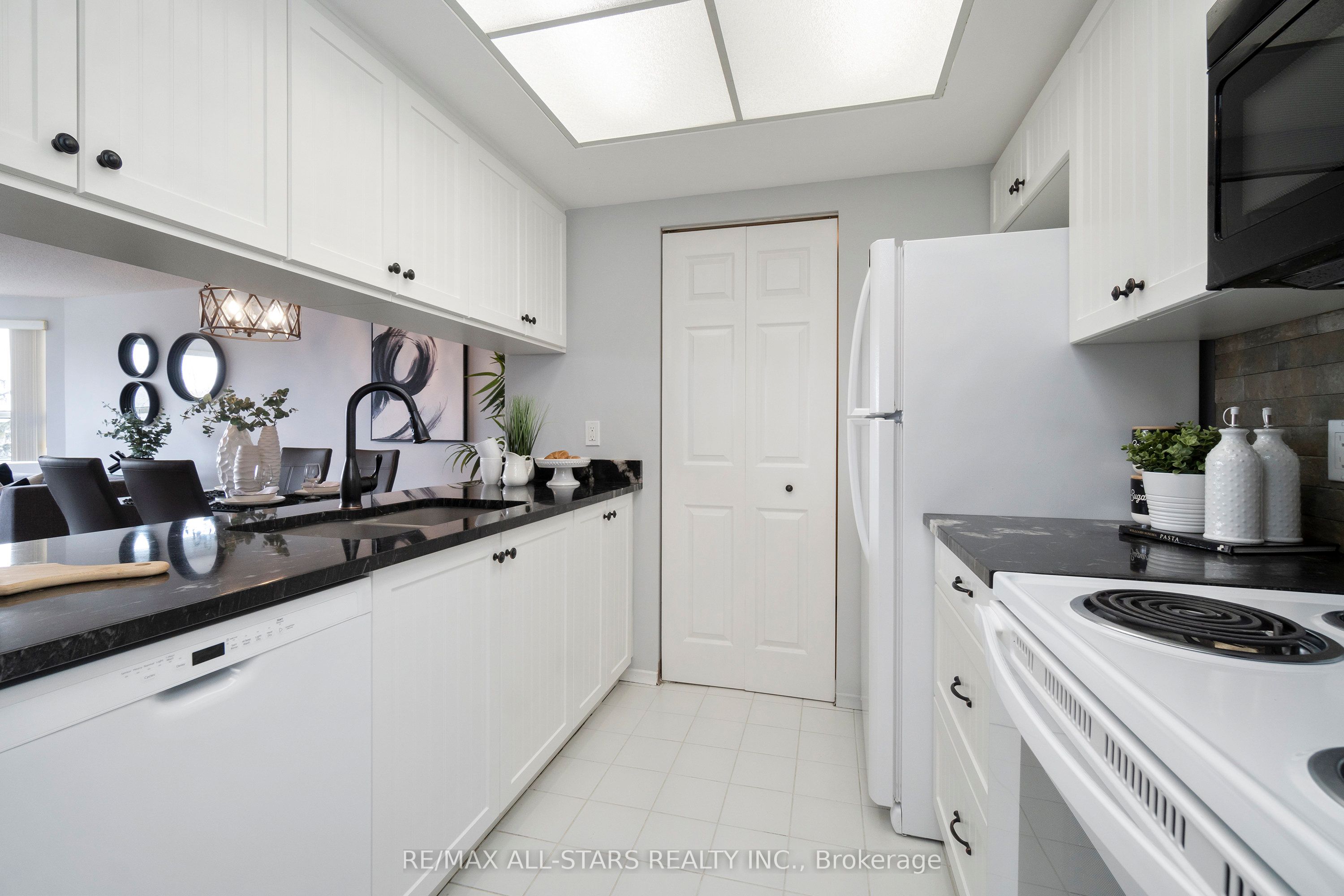 2 Raymerville Drive, #512