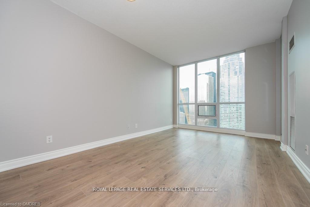 1 Bedroom Condo at 16 Yonge, Toronto For sale