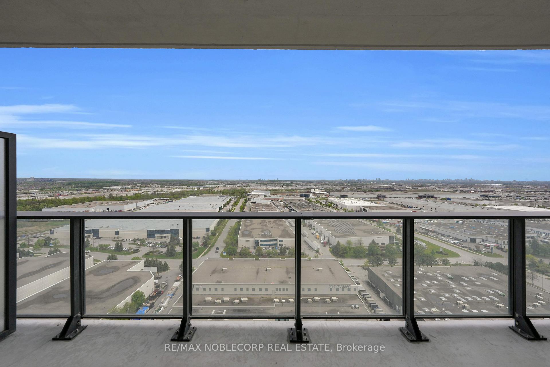1 Bedroom Co-op at 8960 Jane, Vaughan For sale