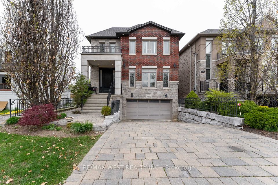 1152 Glengrove