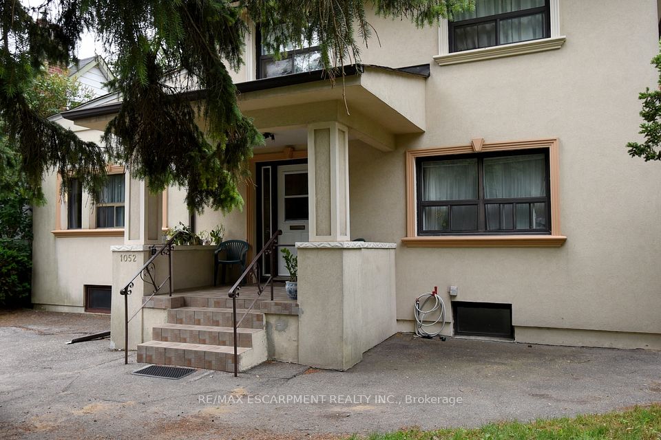 1052 Deta Road