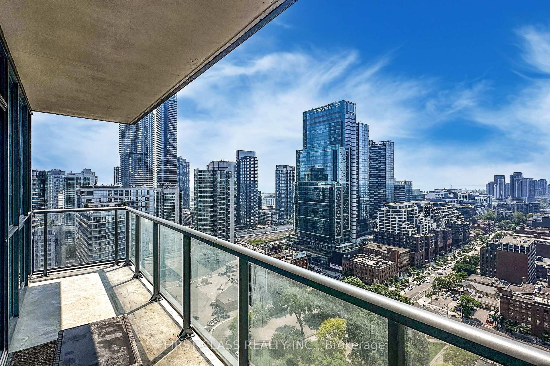 3 Bedrooms Condo at 88 Blue Jays, Toronto For sale