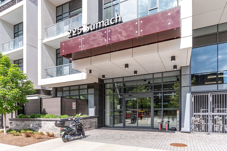 225 Sumach Street