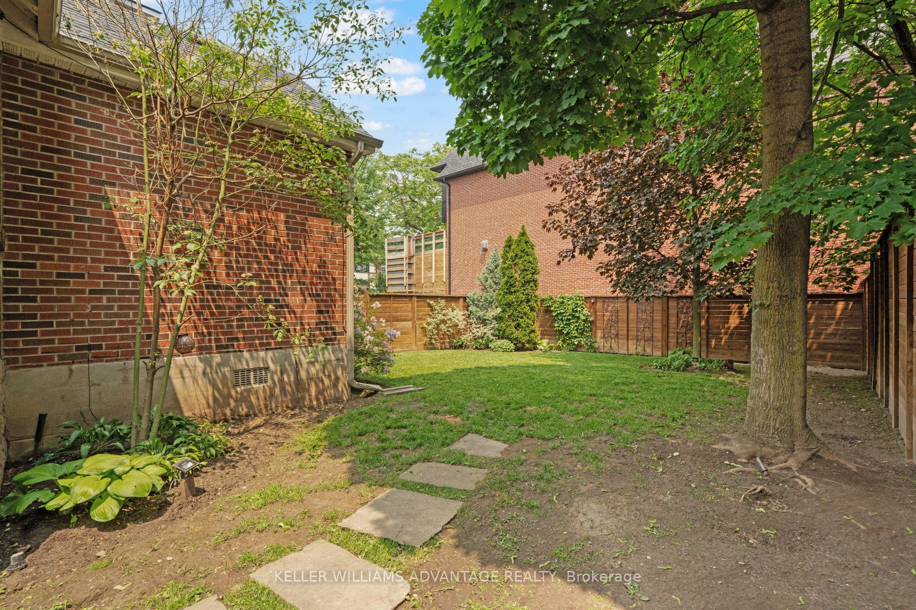 387 Elm Road