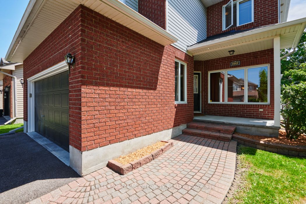 1042 Rocky Harbour Crescent