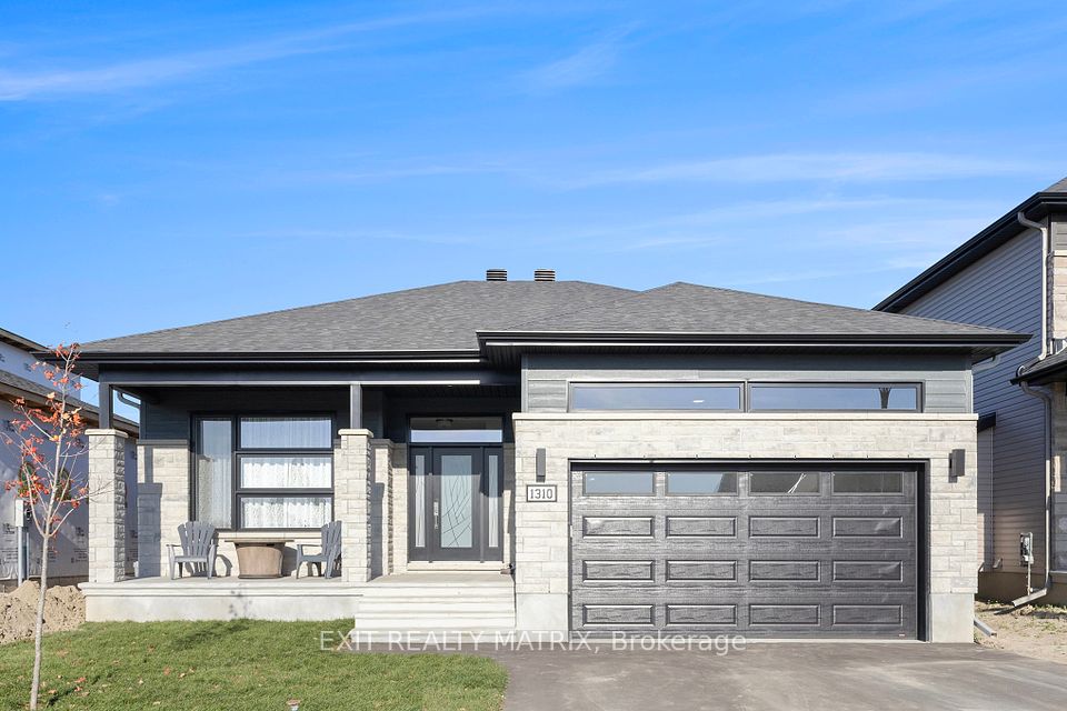 1310 Fribourg Street, Russell, ON K0A 1W0