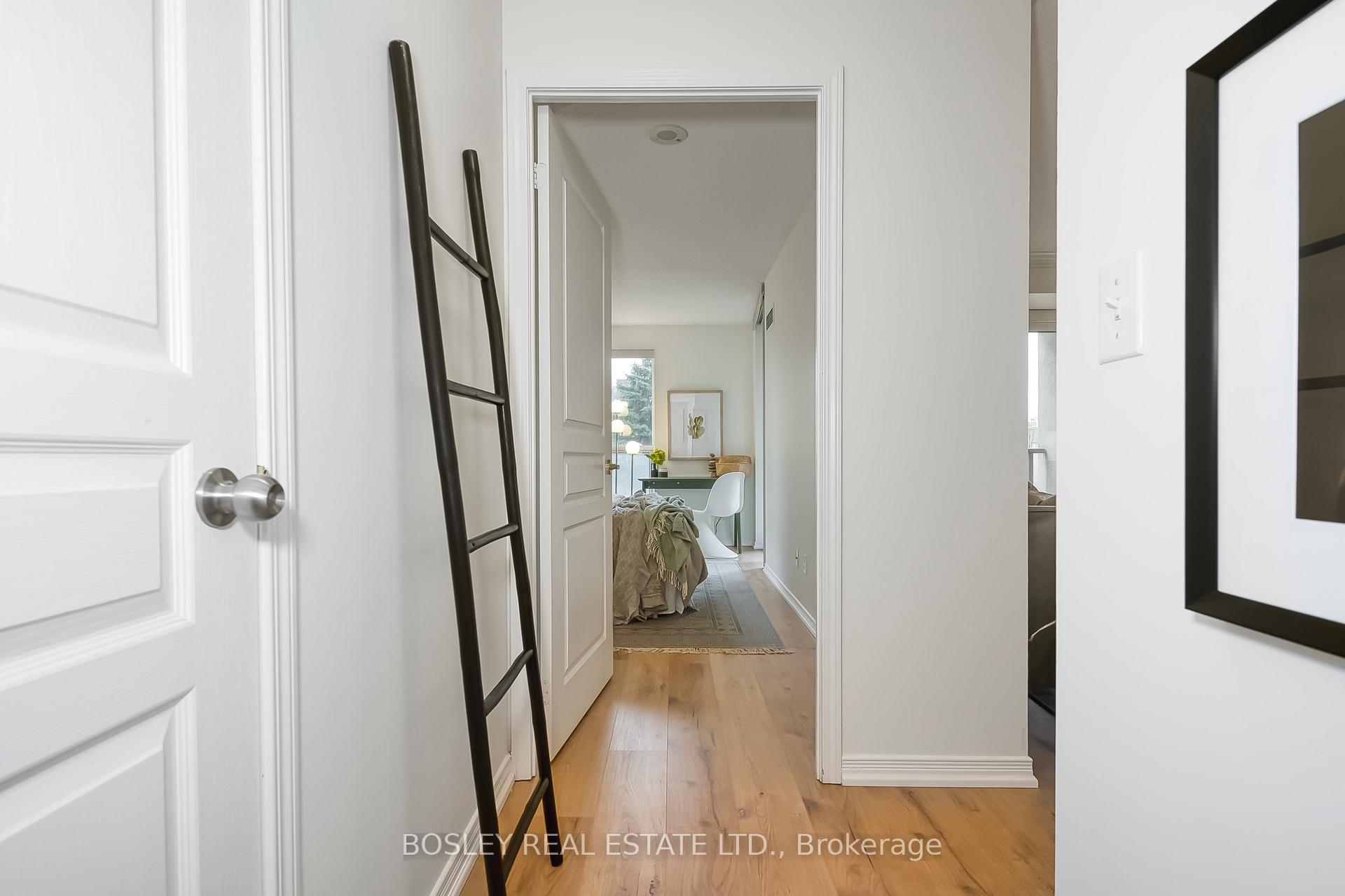 2 Bedrooms Condo at 51 Harrison Garden, Toronto For sale