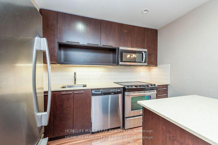 2 Bedrooms Condo at 100 Harrison Garden, Toronto For sale