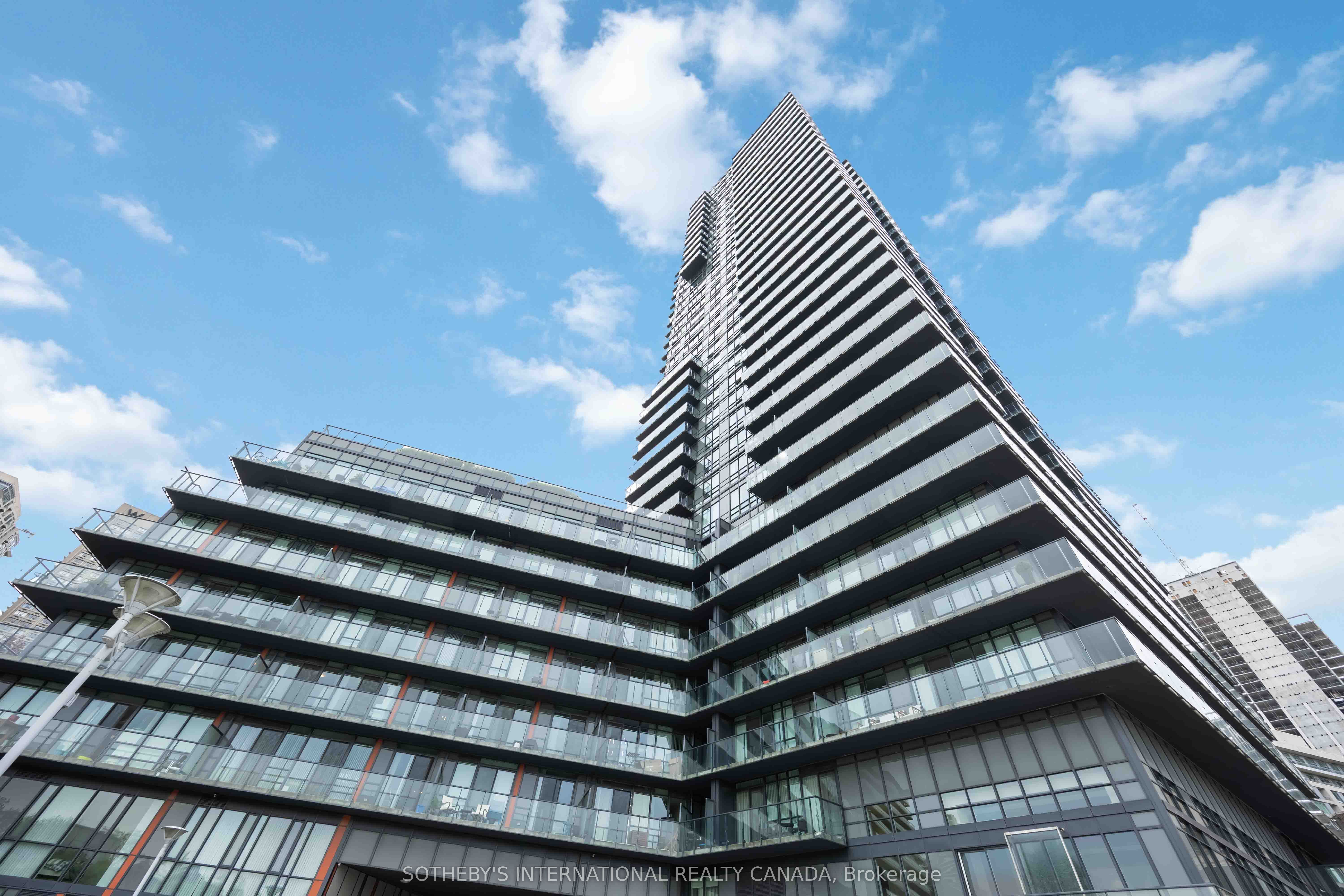 #510 - 825 Church Street, Toronto, ON M4W 3Z4