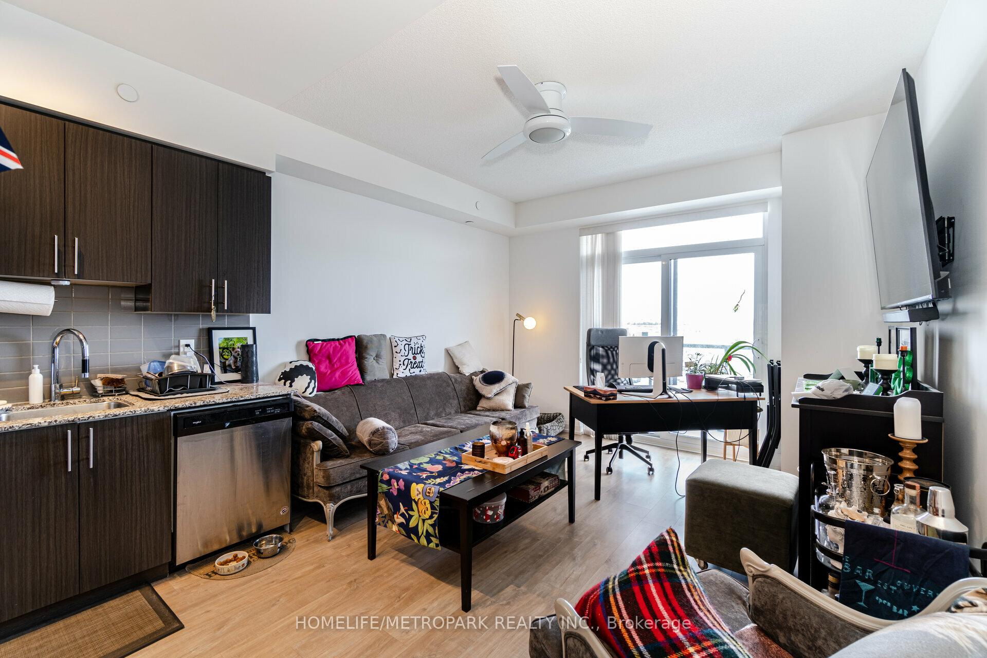 2 Bedrooms Condo at 3600 Highway 7,  Vaughan For sale