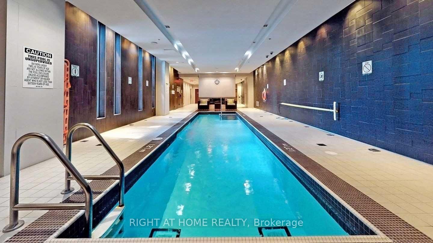 3 Bedrooms Condo at 35 Brian Peck, Toronto For sale