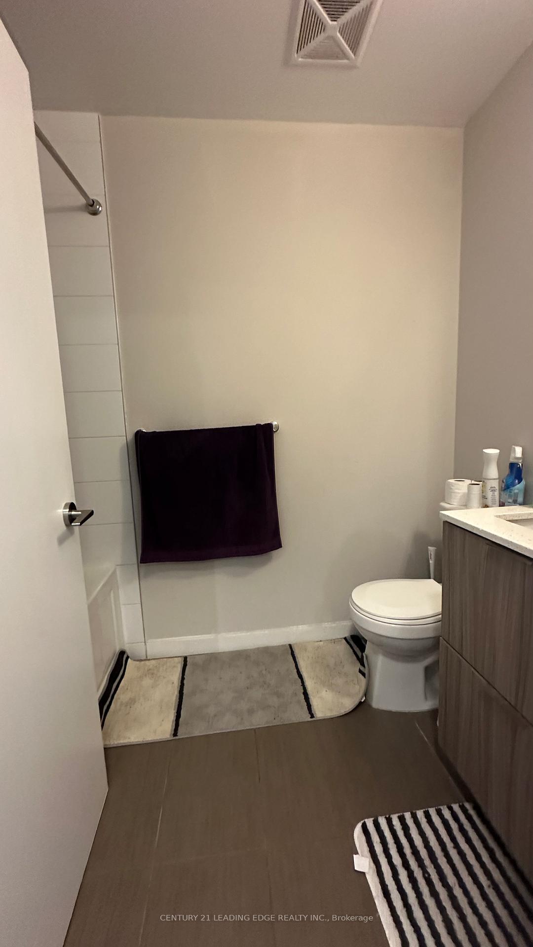 2 Bedrooms Condo at 50 FOREST MANOR, Toronto For sale
