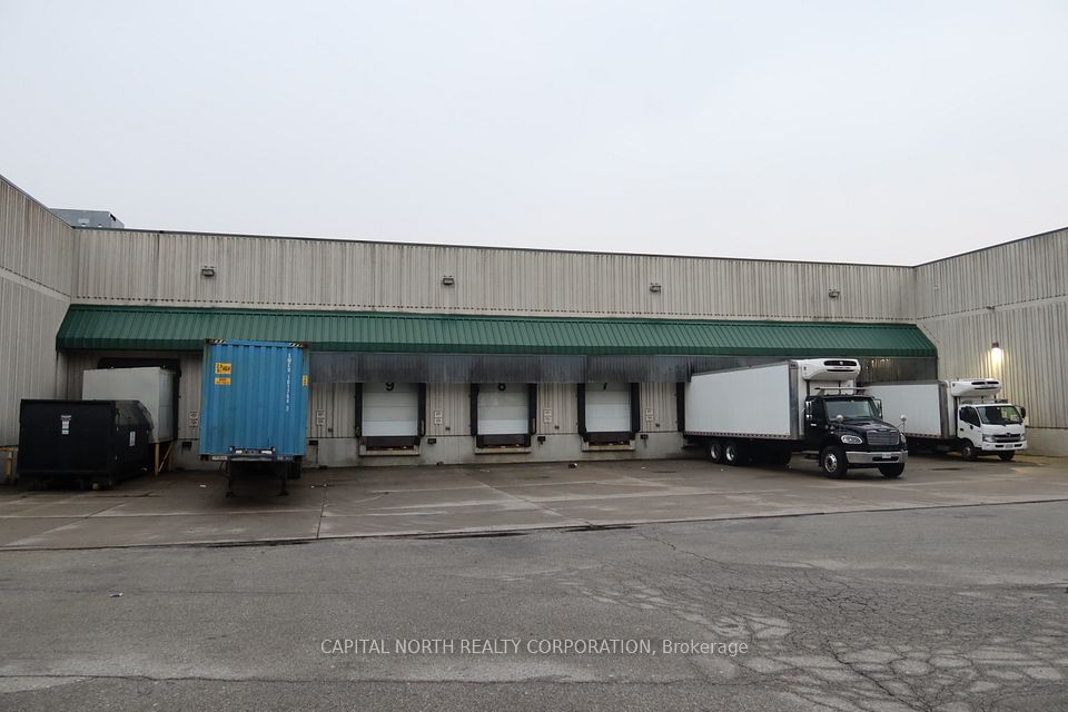https://trreb-image.ampre.ca/q4c4tLOULfaBvCvoeFJLztEAKi3kmcnldRHcVVYKe1g/rs:fit:960:960/wm:.5:so:0:50:.4/wmsh:10/wmt:PHNwYW4gZm9yZWdyb3VuZD0nd2hpdGUnIGZvbnQ9JzY4Jz5DQVBJVEFMIE5PUlRIIFJFQUxUWSBDT1JQT1JBVElPTiwgQnJva2VyYWdlPC9zcGFuPg/L3RycmViL2xpc3RpbmdzLzQwLzcyLzU4LzgwL3AvMzEzYjVmYjMtOGYzZC00YjczLWJiY2ItYmQ3YzFhZGZkNmZhLkpQRw.jpg
