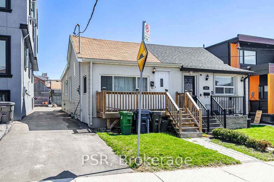 285 Robina Avenue