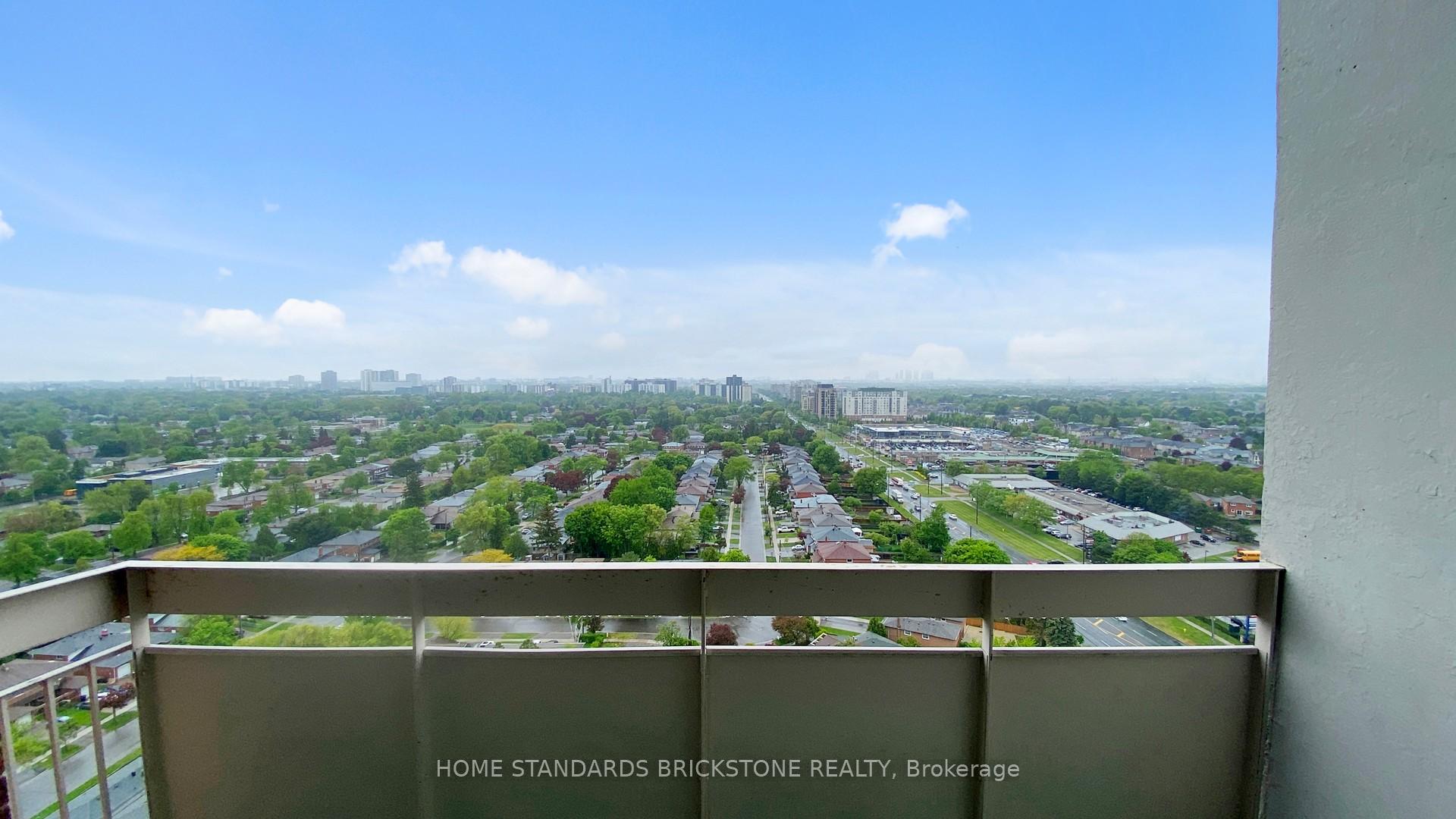 3 Bedrooms Condo at 205 Hilda, Toronto For sale