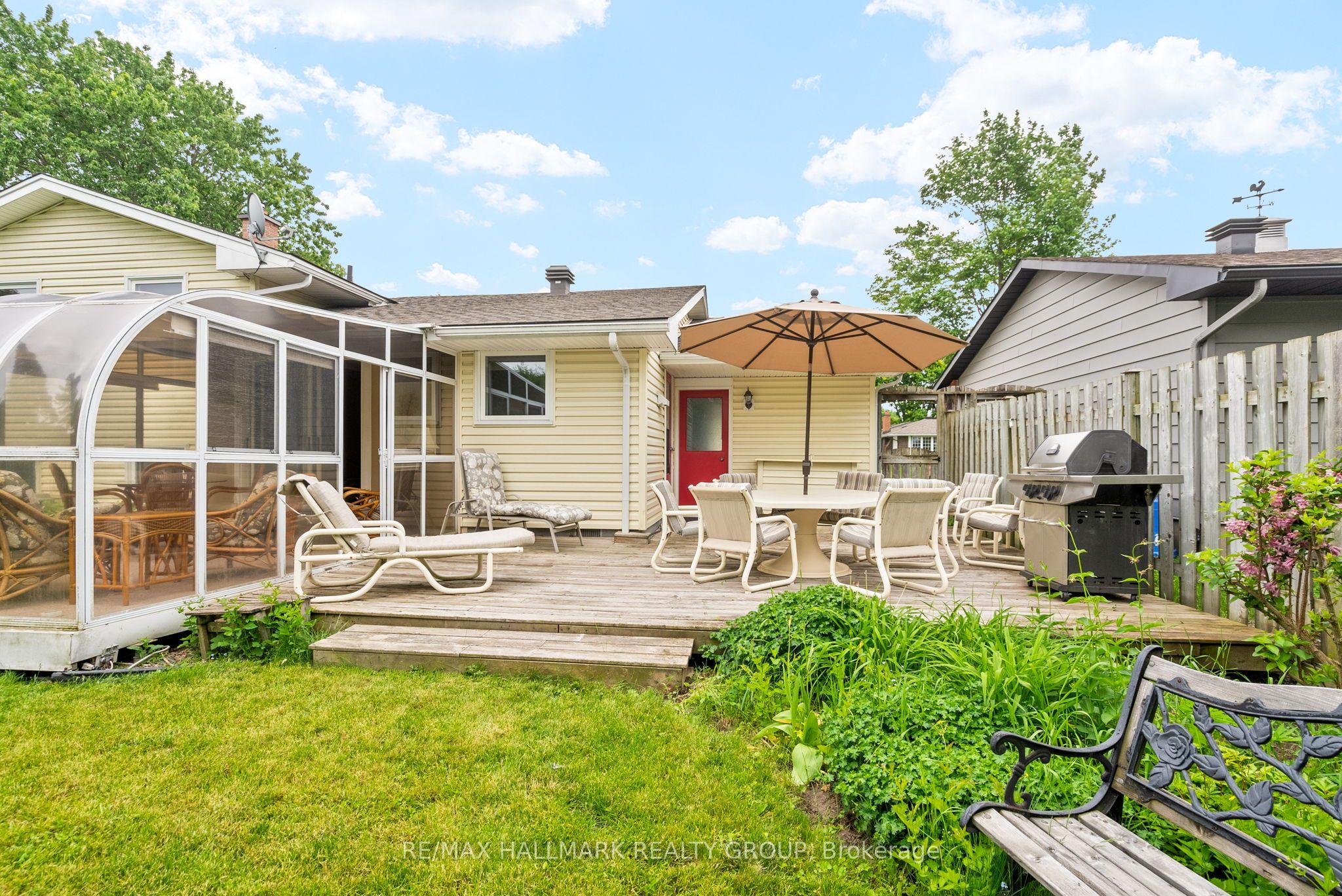 2143 Hubbard Crescent