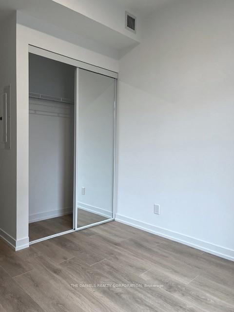 2 Bedrooms Condo at 8 Beverley Glen,  Vaughan For sale