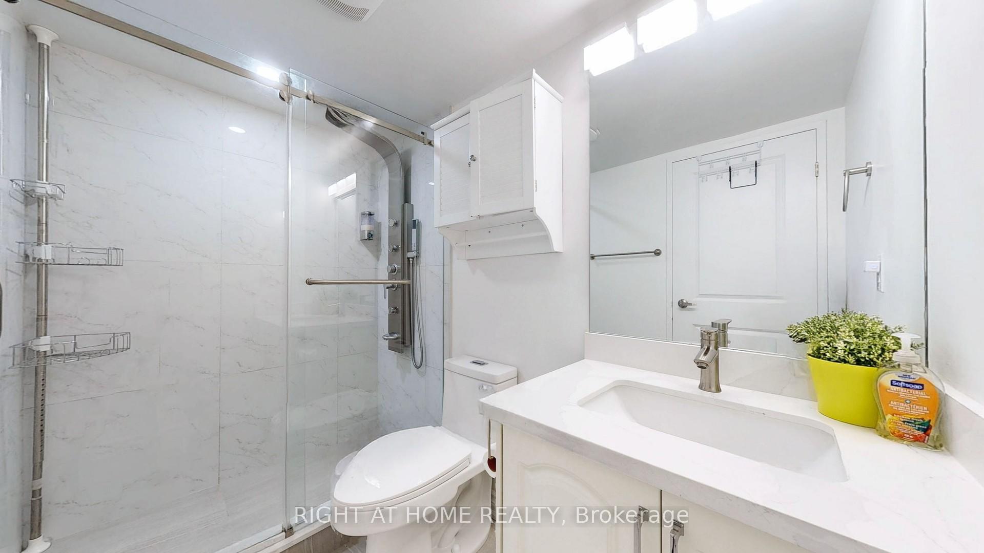3 Bedrooms Condo at 75 Bamburgh, Toronto For sale