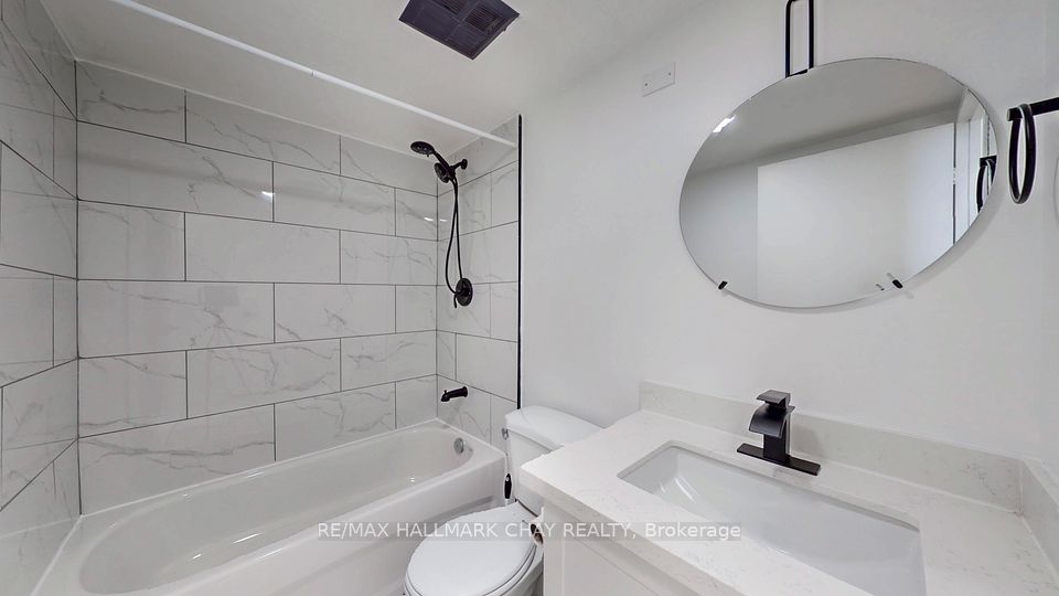https://trreb-image.ampre.ca/q5uOsjczn9t-Uq-SkzVmeOf7T-xQNk7p_XBjfg7ELAs/rs:fit:960:960/wm:.5:so:0:50:.4/wmsh:10/wmt:PHNwYW4gZm9yZWdyb3VuZD0nd2hpdGUnIGZvbnQ9JzY4Jz5SRS9NQVggSEFMTE1BUksgQ0hBWSBSRUFMVFksIEJyb2tlcmFnZTwvc3Bhbj4/L3RycmViL2xpc3RpbmdzLzQwLzg1LzUyLzk3L3AvZDgyNDY4ZjMtNDM1YS00MzE2LThlOTAtNmY2MDg5ZDI3Y2FmLmpwZw.jpg