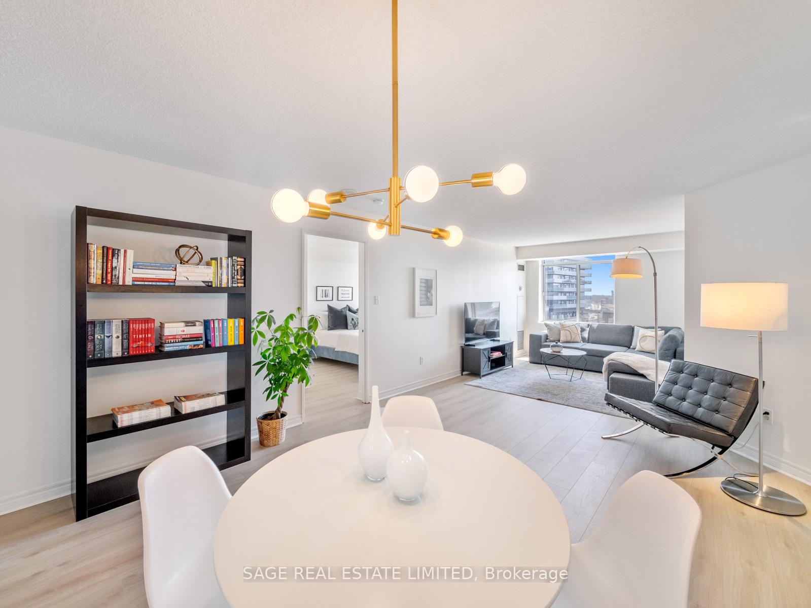 2 Bedrooms Condo at 70 Mill, Toronto For sale