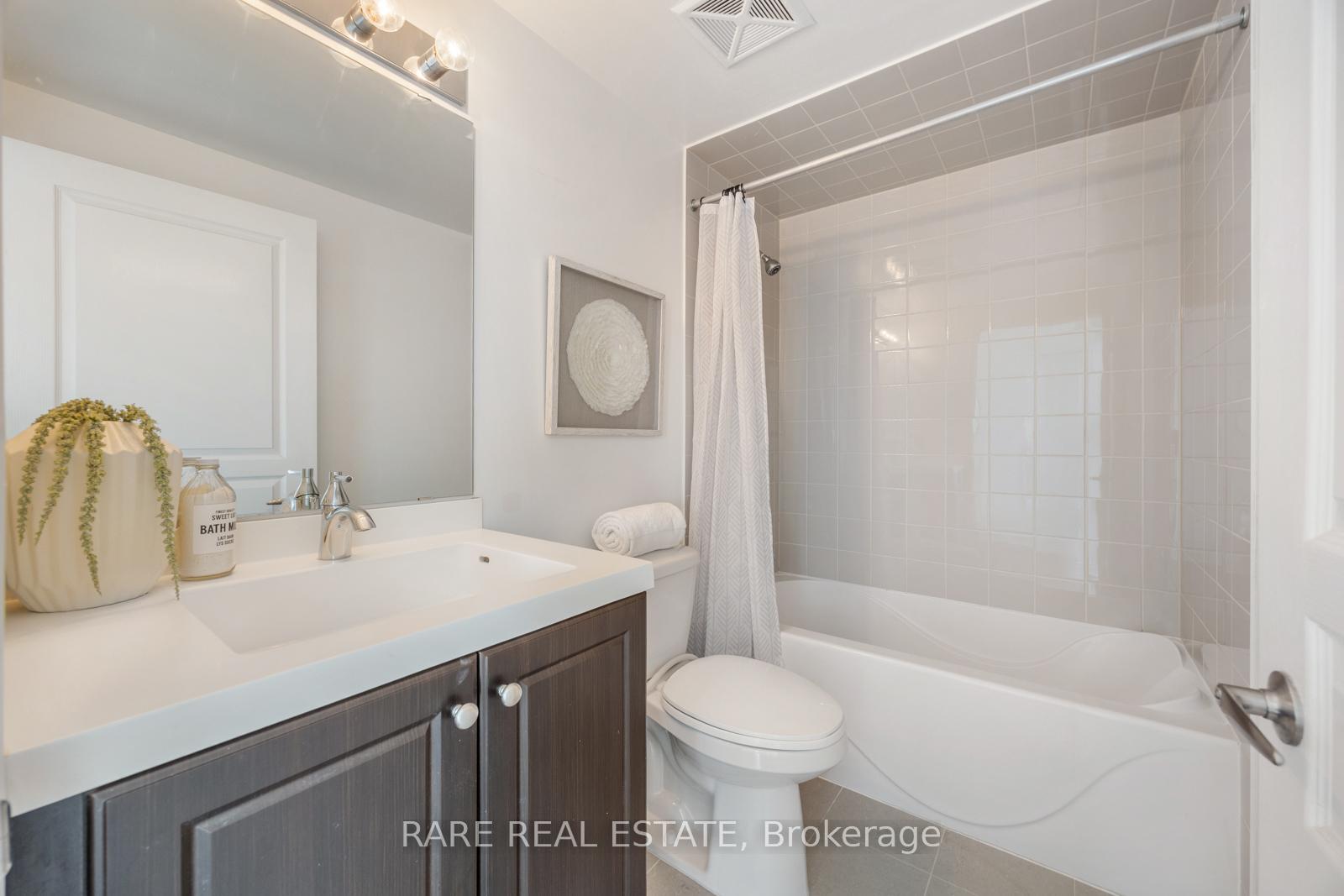 2 Bedrooms Condo at 2230 Lake Shore, Toronto For sale