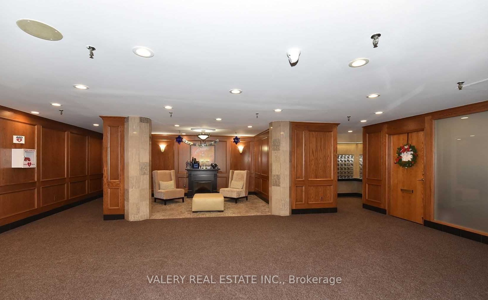 1131 Steeles Avenue W, #409