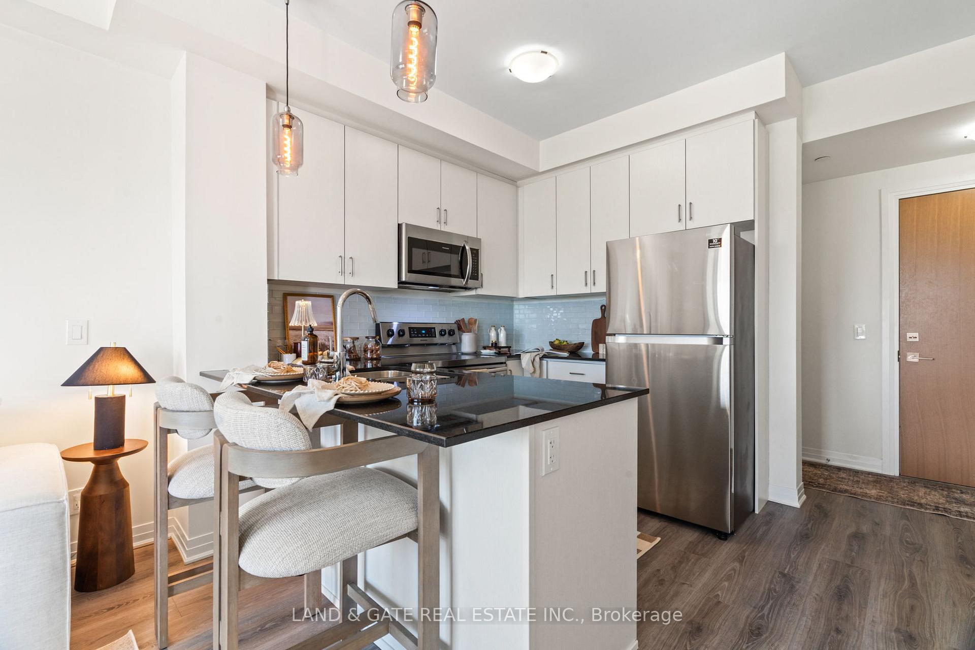 1 Bedroom Condo at 128 Grovewood, Oakville For sale