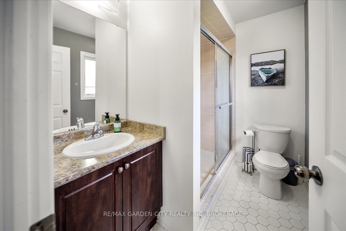 8648 DOGWOOD Crescent