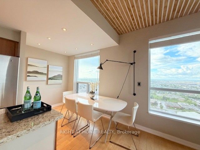 38 Lee Centre Drive, #PH507