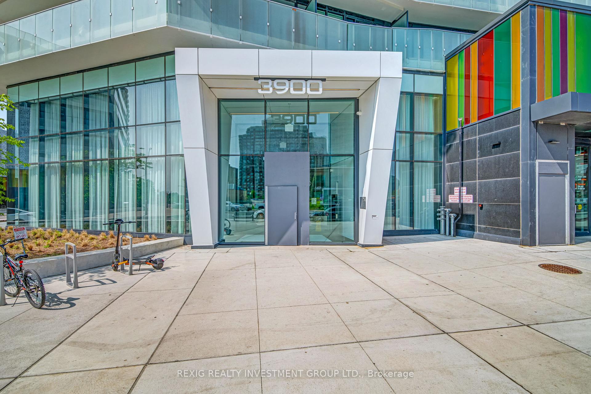2 Bedrooms Condo at 3900 Confederation, Mississauga For sale