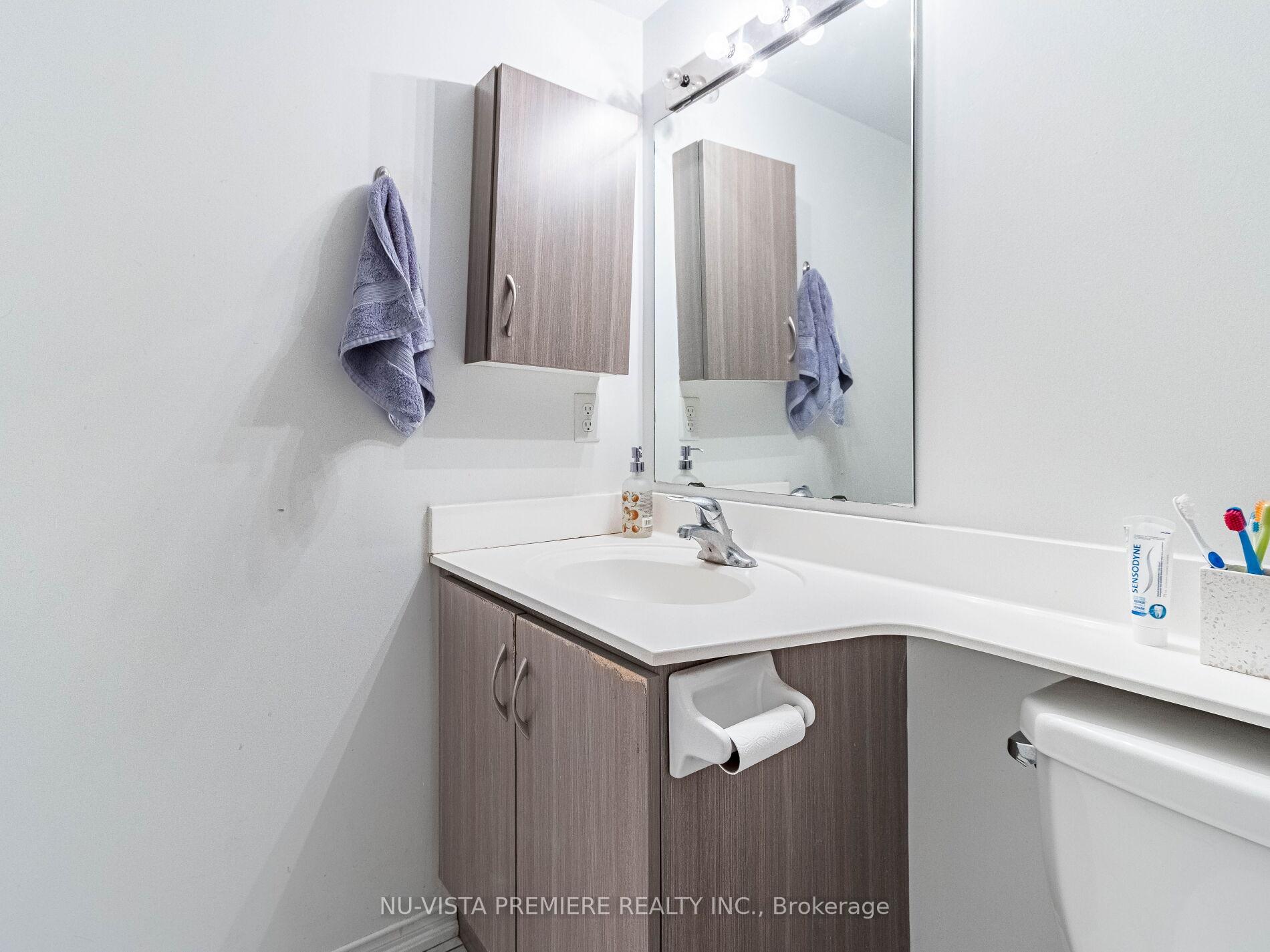 2 Bedrooms Condo at 2488 Post, Oakville For sale
