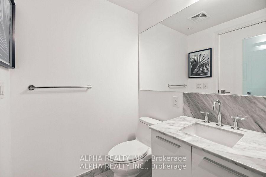 3 Bedrooms Condo at 50 Charles St E, Toronto For sale
