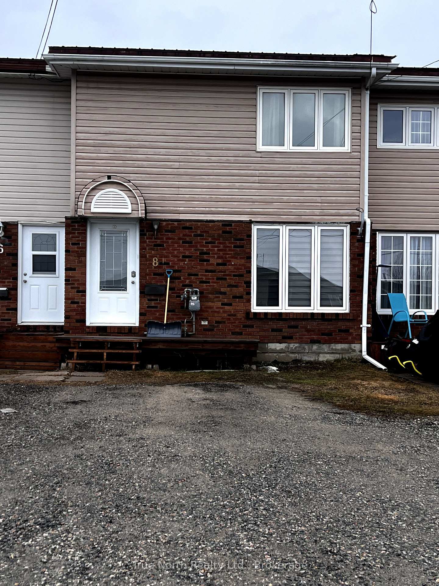 8 Macdonald Street, Kapuskasing, ON P5N 2Y8