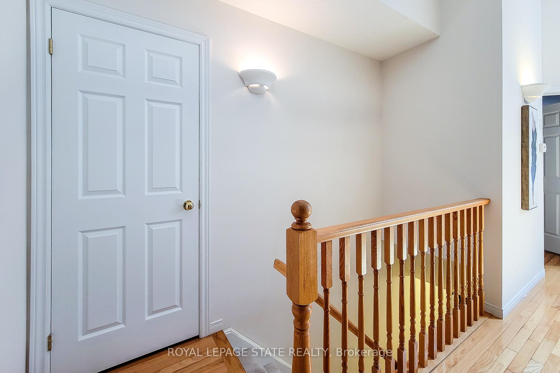 2 Bedrooms Condo at 751 Rymal, Hamilton For sale