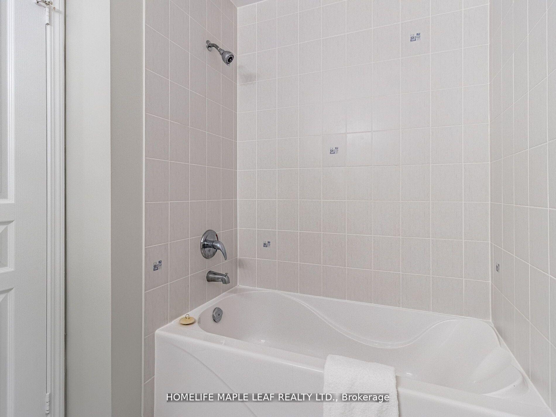 2 Bedrooms Condo at 2240 Lakeshore, Toronto For sale