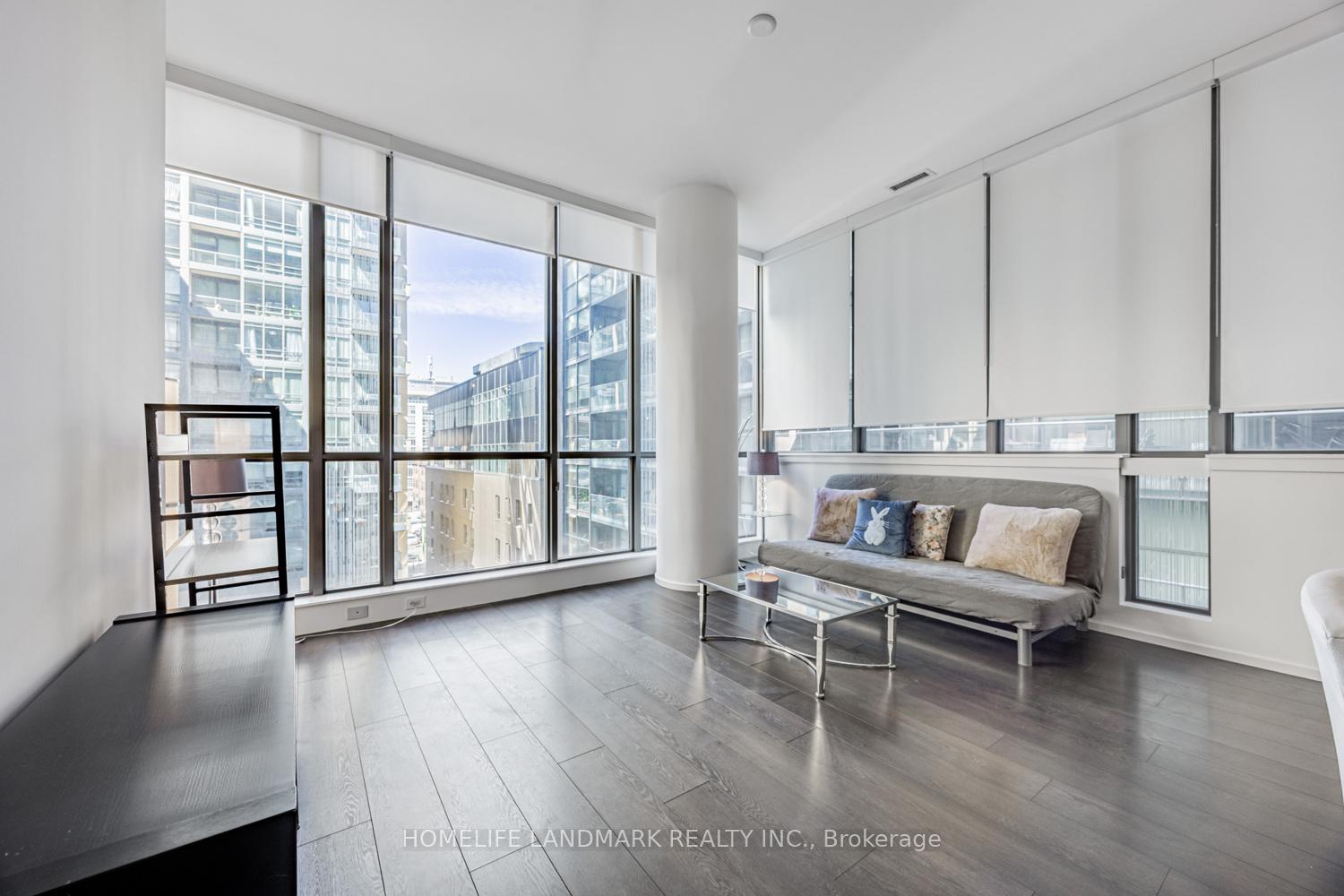 2 Bedrooms Condo at 8 Charlotte,  Toronto For sale