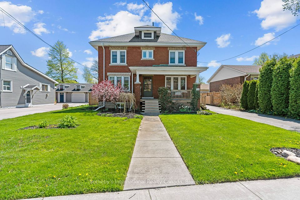 122 Lake Avenue