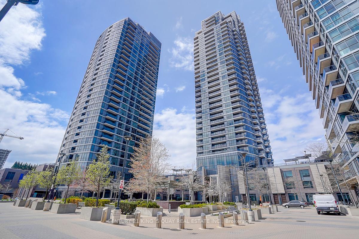 2 Bedrooms Condo at 5 Valhalla Inn, Toronto For sale